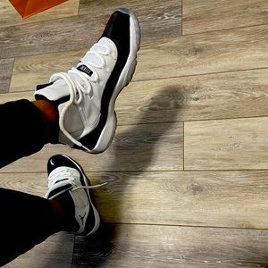 AIR JORDAN 11 RETRO 'CONCORD' 2018 (7Y)